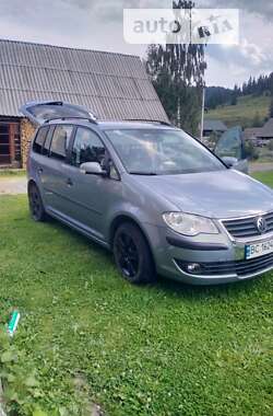 Мінівен Volkswagen Touran 2008 в Славському