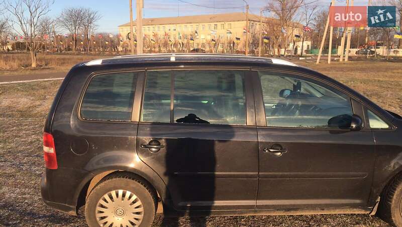 Минивэн Volkswagen Touran 2004 в Одессе