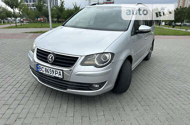 Минивэн Volkswagen Touran 2009 в Львове