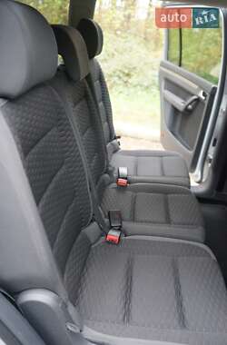 Минивэн Volkswagen Touran 2008 в 