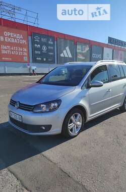 Мінівен Volkswagen Touran 2013 в Рівному