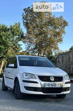 Минивэн Volkswagen Touran 2010 в Бережанах