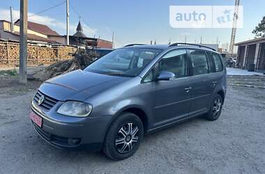 Минивэн Volkswagen Touran 2003 в Сокале