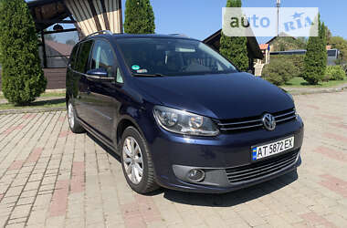 Мінівен Volkswagen Touran 2011 в Косові