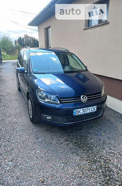 Минивэн Volkswagen Touran 2010 в Ровно