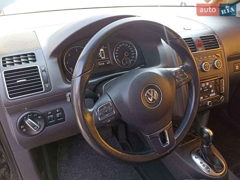 Минивэн Volkswagen Touran 2012 в Славутиче