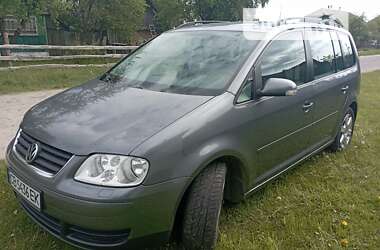 Минивэн Volkswagen Touran 2006 в Чернигове