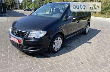 Минивэн Volkswagen Touran 2008 в Луцке