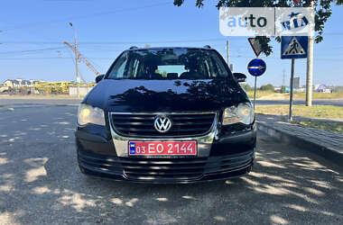 Минивэн Volkswagen Touran 2006 в Луцке