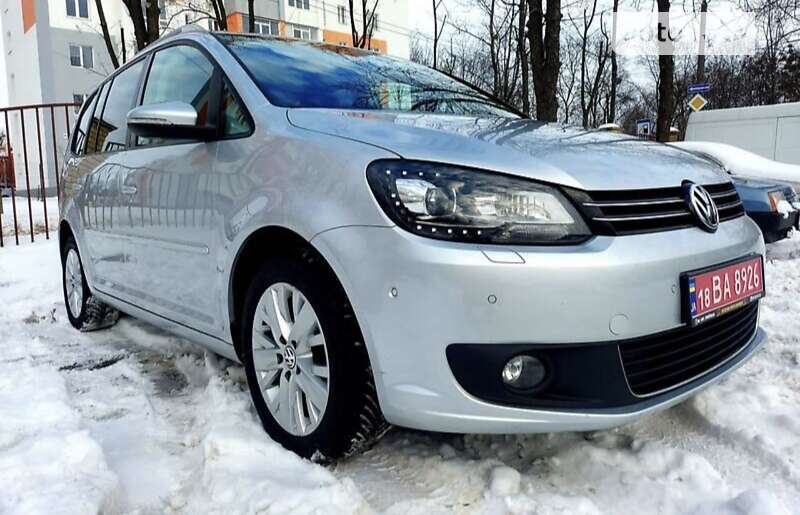 Минивэн Volkswagen Touran 2013 в Кривом Роге