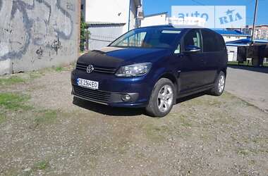 Мінівен Volkswagen Touran 2010 в Чернівцях