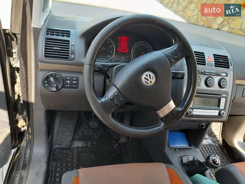 Мінівен Volkswagen Touran 2007 в Могилів-Подільському