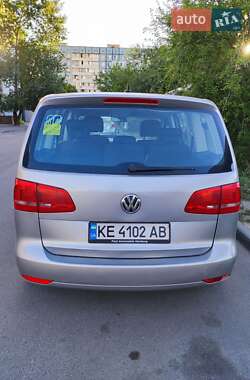 Мінівен Volkswagen Touran 2011 в Дніпрі