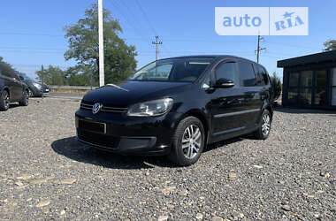 Минивэн Volkswagen Touran 2011 в Хусте