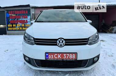 Микровэн Volkswagen Touran 2016 в Тернополе