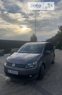 Минивэн Volkswagen Touran 2013 в Дунаевцах