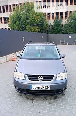 Минивэн Volkswagen Touran 2004 в Львове