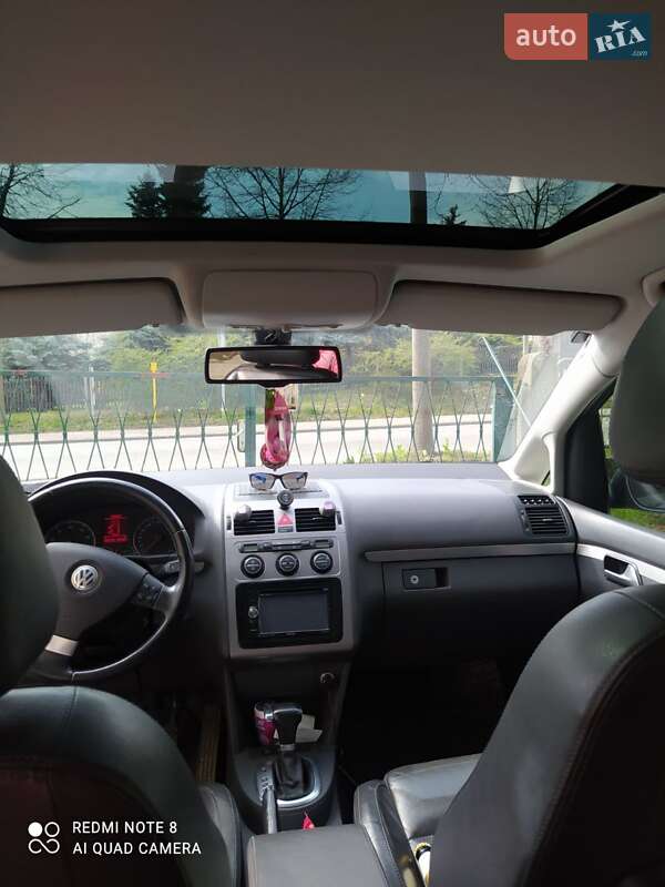 Мінівен Volkswagen Touran 2007 в Хмельницькому
