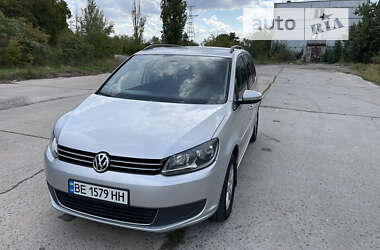 Минивэн Volkswagen Touran 2012 в Южноукраинске