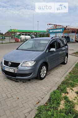 Минивэн Volkswagen Touran 2009 в Житомире