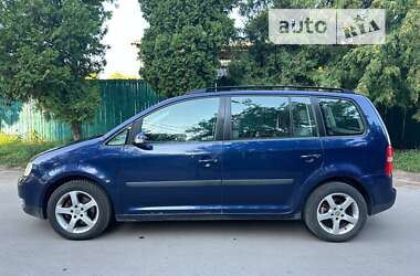 Мінівен Volkswagen Touran 2003 в Новій Басані