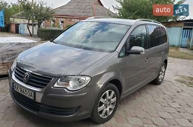Минивэн Volkswagen Touran 2008 в 