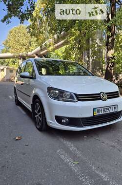 Мінівен Volkswagen Touran 2012 в Києві