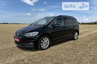 Микровэн Volkswagen Touran 2018 в Киеве