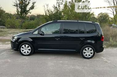 Минивэн Volkswagen Touran 2011 в Коростене