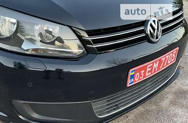 Минивэн Volkswagen Touran 2011 в Коростене