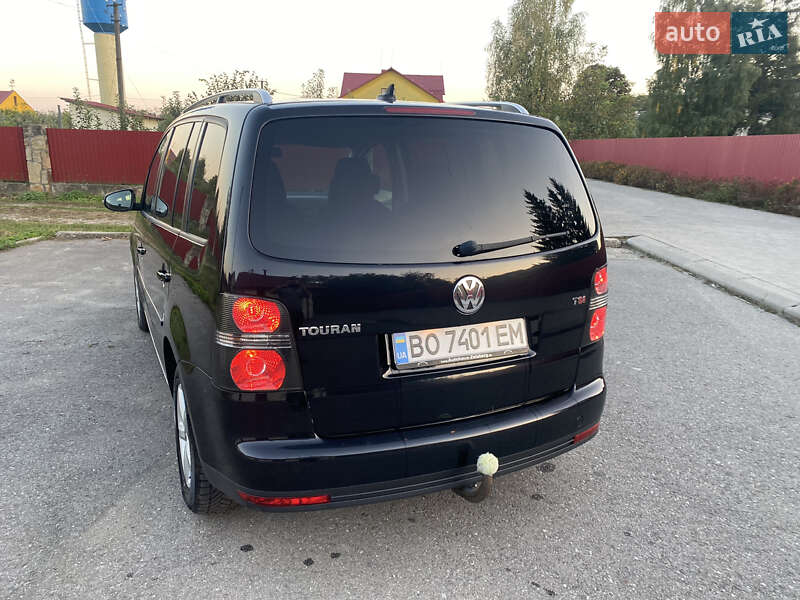 Минивэн Volkswagen Touran 2009 в Тернополе