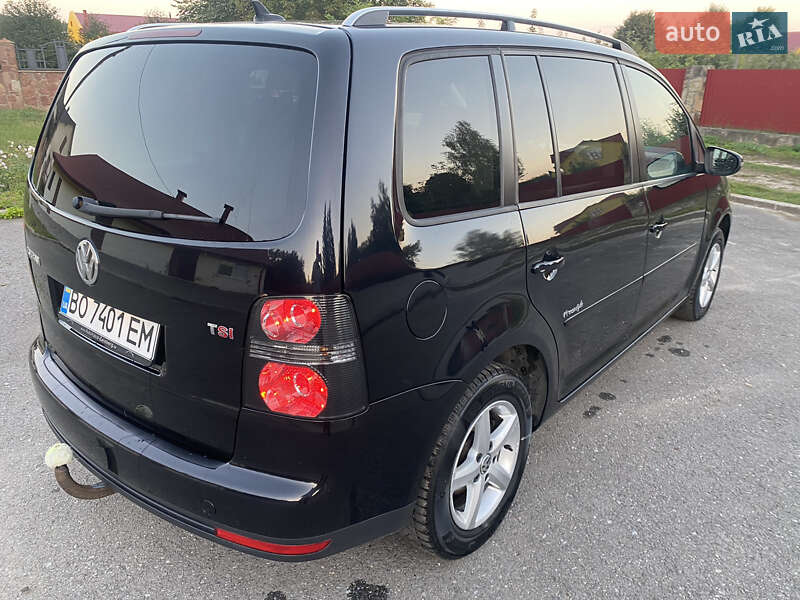 Минивэн Volkswagen Touran 2009 в Тернополе