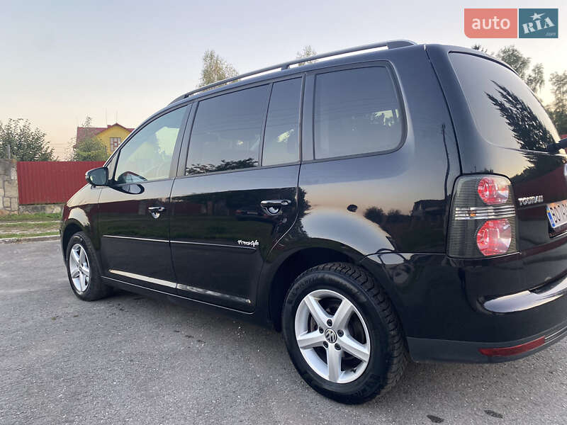 Минивэн Volkswagen Touran 2009 в Тернополе
