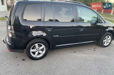 Минивэн Volkswagen Touran 2009 в 