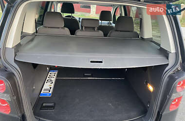 Минивэн Volkswagen Touran 2009 в 