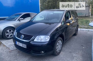 Мінівен Volkswagen Touran 2005 в Дніпрі