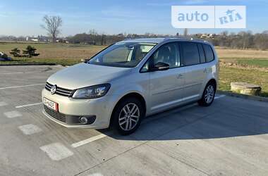 Мінівен Volkswagen Touran 2012 в Хусті