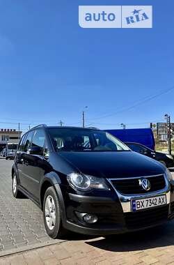 Минивэн Volkswagen Touran 2008 в Хмельницком