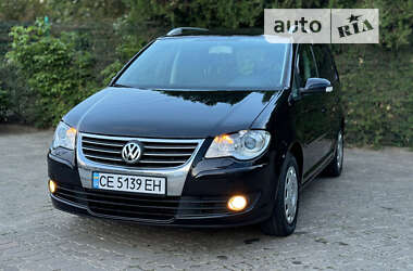 Минивэн Volkswagen Touran 2007 в Черновцах