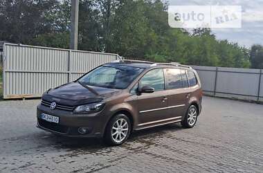 Минивэн Volkswagen Touran 2010 в Сарнах