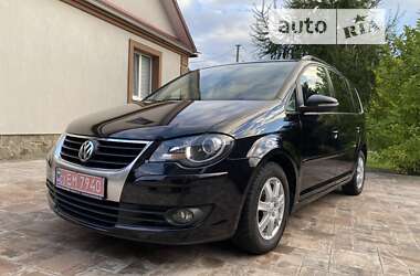 Минивэн Volkswagen Touran 2009 в Дубно