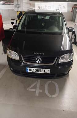 Мінівен Volkswagen Touran 2006 в Луцьку