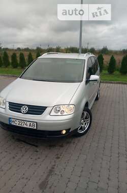 Минивэн Volkswagen Touran 2003 в Городке