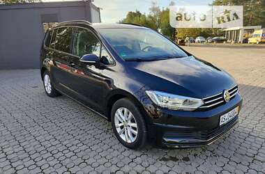 Микровэн Volkswagen Touran 2019 в Черновцах