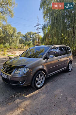 Минивэн Volkswagen Touran 2008 в Харькове