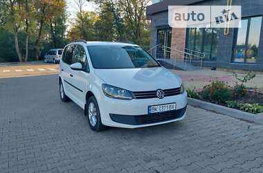 Мінівен Volkswagen Touran 2012 в Луцьку