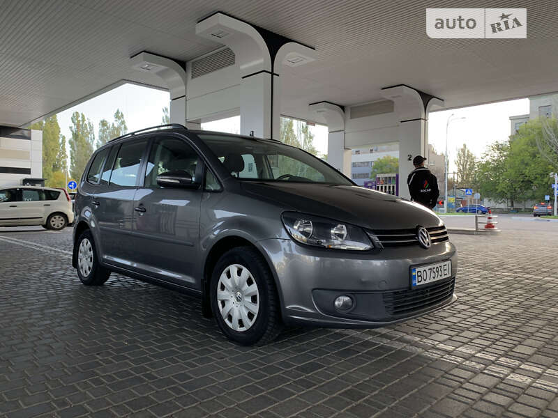 Минивэн Volkswagen Touran 2015 в Одессе