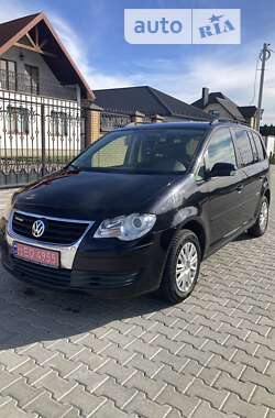 Мінівен Volkswagen Touran 2008 в Ковелі