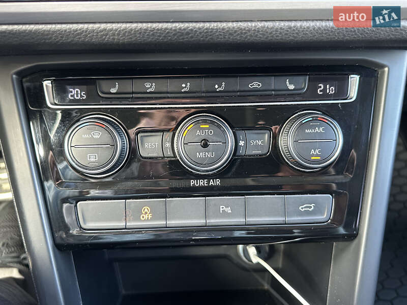 Микровэн Volkswagen Touran 2016 в Каменец-Подольском фото 22 Микровэн Volkswagen Touran 2016 в Каменец-Подольском