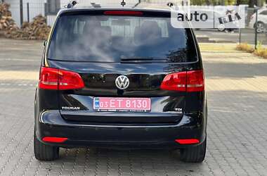 Минивэн Volkswagen Touran 2010 в Луцке